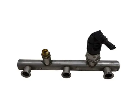 Volkswagen Touareg II Fuel main line pipe 03C906051C 06E130089Q