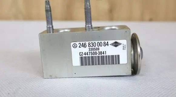 Mercedes-Benz B W246 W242 Air conditioning (A/C) expansion valve 2468300084 A2468300084
