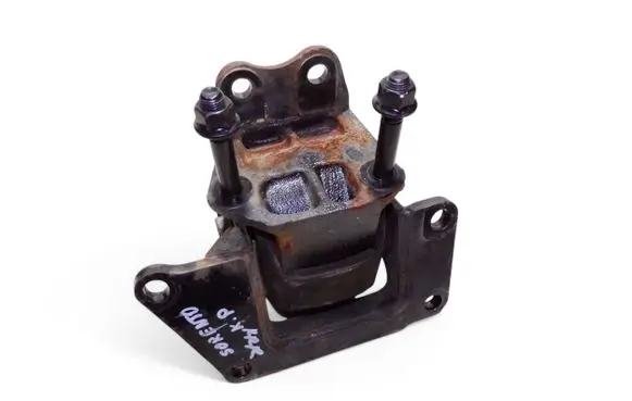 Engine mount bracket