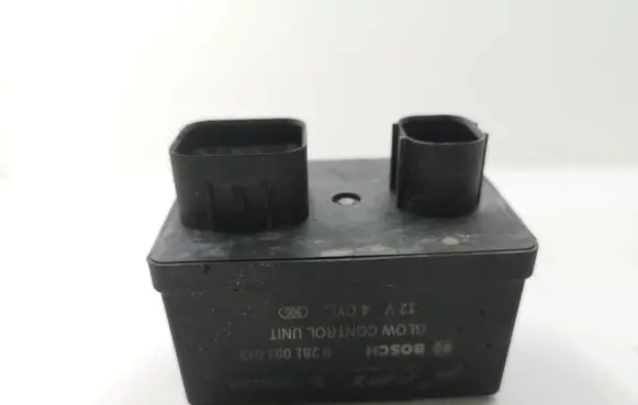 Alfa Romeo Giulietta Glow plug pre-heat relay 5523394 0281003043
