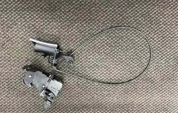 Mercedes-Benz E W212 Seat back rest lock catch A2129200276 A2129209500