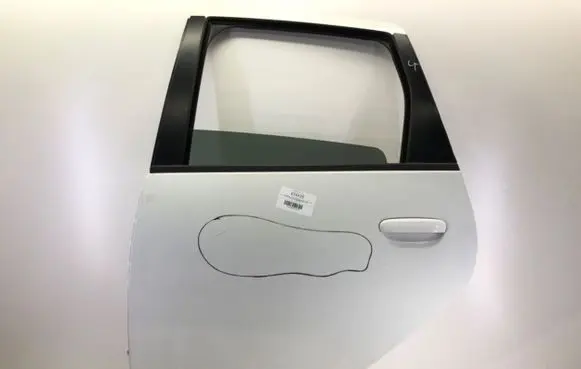 Mitsubishi Colt Rear door