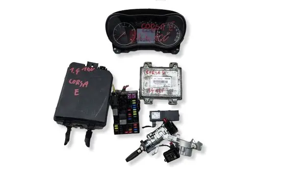 Opel Corsa E Engine control unit/module 12657461