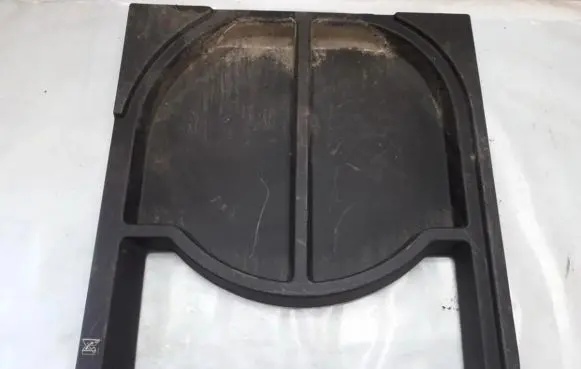 Volkswagen Golf IV Other trunk/boot trim element 1j9010255l