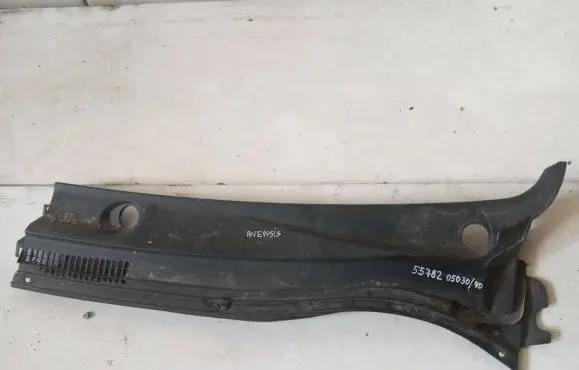Toyota Avensis T250 Wiper trim 5578205030
