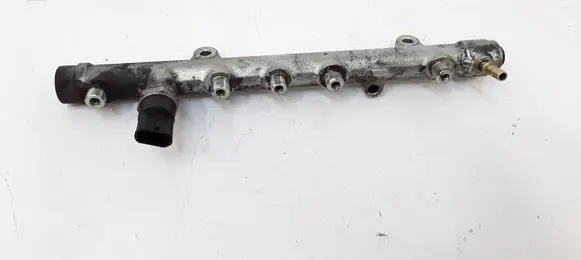 Renault Megane II Fuel main line pipe 8200396999
