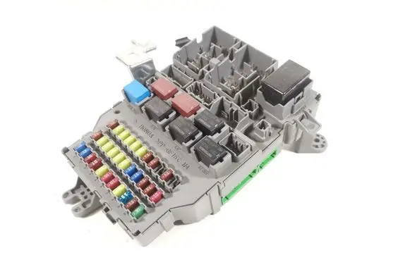 Honda Accord Fuse module 38200-SEA-E11 SEA-E11