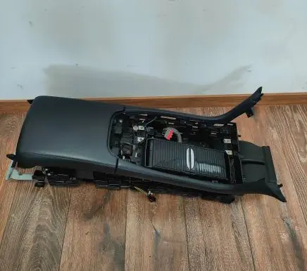 Jaguar XJ X351 Armrest AW93-519D18