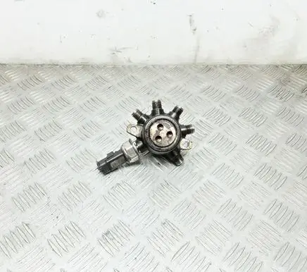 Renault Fluence Fuel main line pipe 8200584034 9307Z511A 55P0302