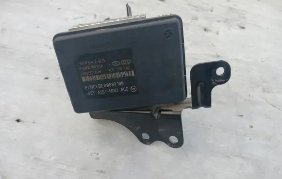 Hyundai Tucson TL ABS Pump 58920D7540