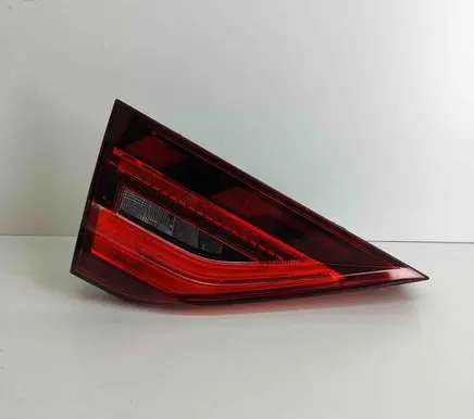 Audi A1 Tailgate rear/tail lights 82A945093C