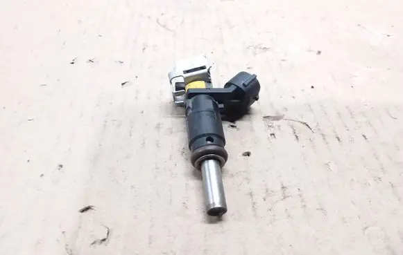 Peugeot 207 Fuel injector V752817680 A119B08853
