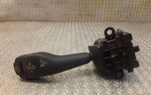 BMW 3 E46 Indicator stalk 8363668