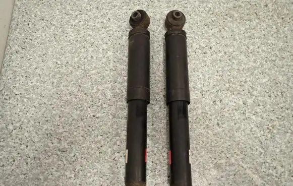 Hyundai Veloster Front shock absorber with coil spring