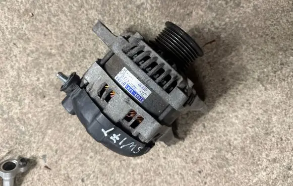 Suzuki Swift III Generator/alternator 3140052R1