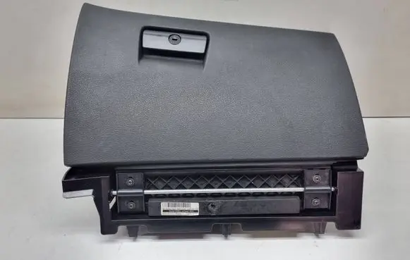 BMW X3 E83 Glove box 8209278 75846399