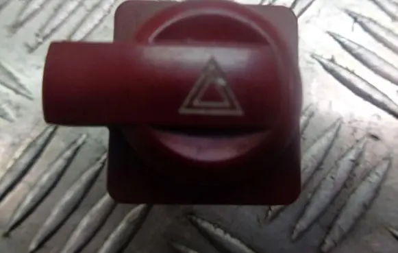 Citroen C4 I Hazard light switch