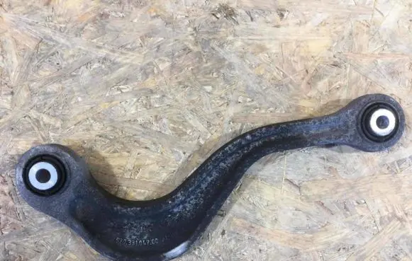 Porsche Panamera (970) Rear control arm 97033104700