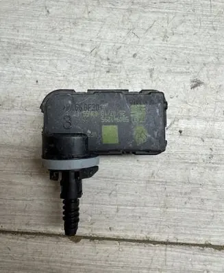 Volkswagen Golf VII Headlight level adjustment motor 5G0941295