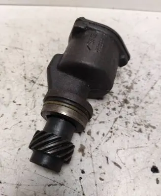 Volkswagen PASSAT B5 Vacuum pump 028207A