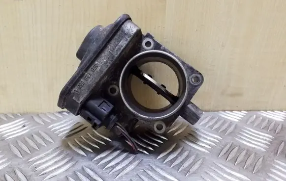 Skoda Octavia Mk1 (1U) Throttle valve 038128063C