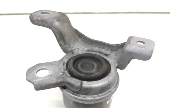 Volvo V70 Engine mount bracket 30793318 8g9n6f012bb