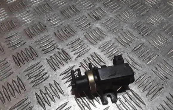 Nissan Almera Tino Turbo solenoid valve