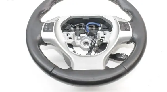Lexus CT 200H Steering wheel