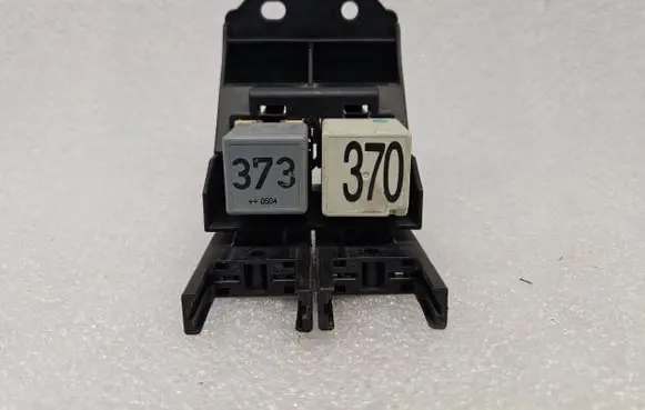 Audi A6 S6 C6 4F Fuse box set 4F1937503 8A0937530 PA66GF
