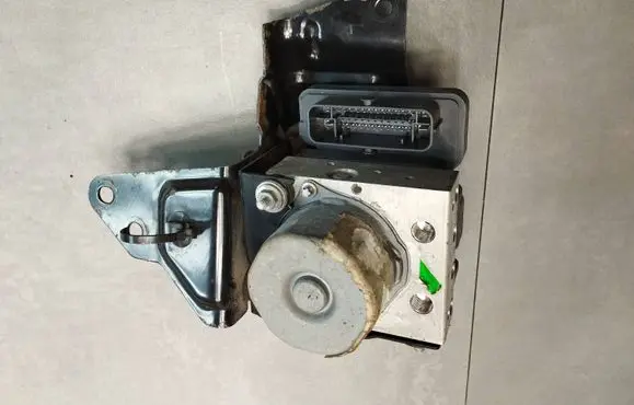 Renault Kadjar ABS Pump 476606749R 269620