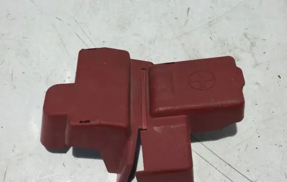 Toyota Yaris Battery box tray cover/lid 826210D020 7173182950