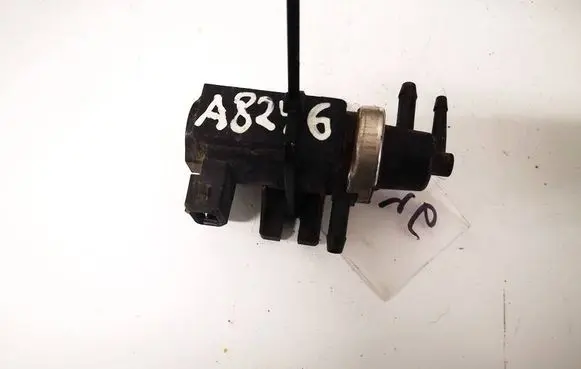 Volkswagen PASSAT B5 Turbo solenoid valve 1H0906627