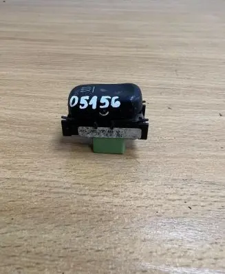 Mercedes-Benz A W168 Other switches/knobs/shifts 501770468A2 D5156