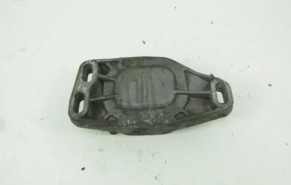 Volkswagen PASSAT B5.5 Engine mounting bracket 08D0199335Q