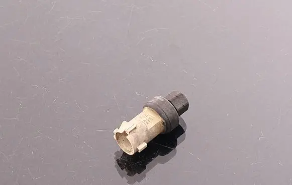 Air conditioning (A/C) pressure sensor