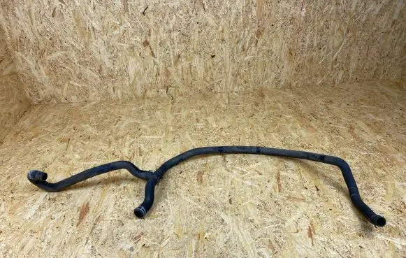 Land Rover Range Rover Sport L494 Engine coolant pipe/hose CPLA8063AD