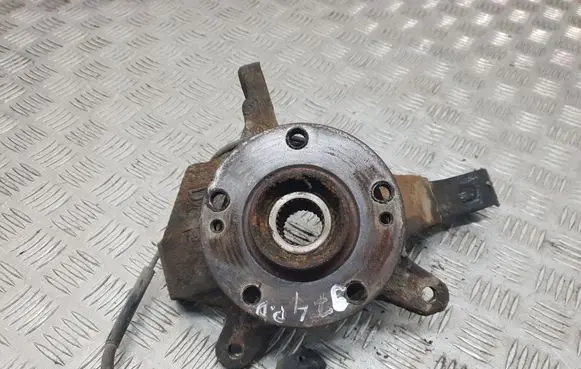 Renault Laguna II Front wheel hub
