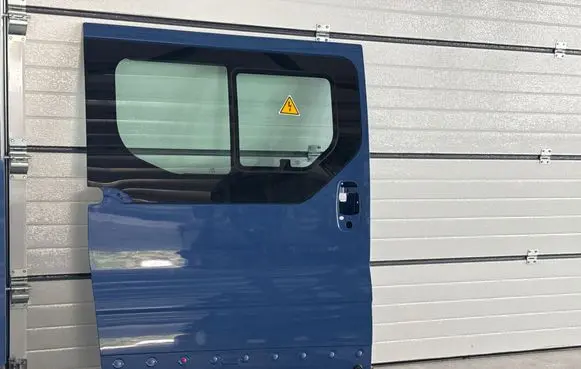 Opel Vivaro Side sliding door 