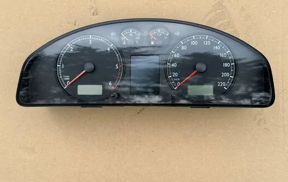 Volkswagen Multivan T5 Speedometer (instrument cluster) 7H5920870JX