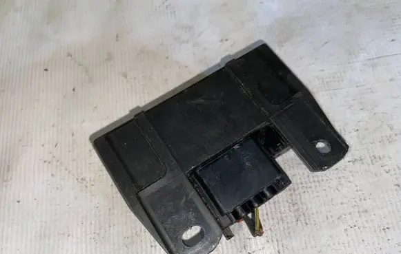 Mercedes-Benz C W203 Glow plug pre-heat relay a0255452832 0255452832
