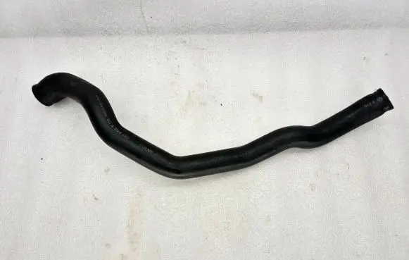 Volvo XC70 Engine coolant pipe/hose 09492891