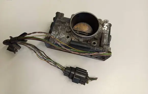Volvo S80 Throttle body valve BC0005305E 9497924D