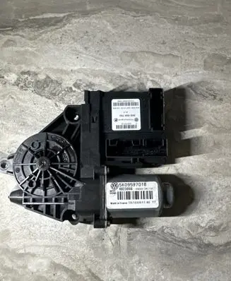 Volkswagen Golf VI Front door window regulator motor 5K0959701B H009SW21XX 402305B