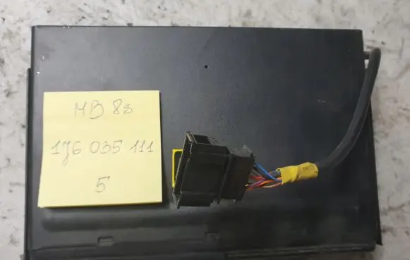 Volkswagen Touareg I CD/DVD changer 1J6035111