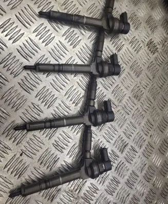 Opel Astra H Fuel injectors set 0445110174