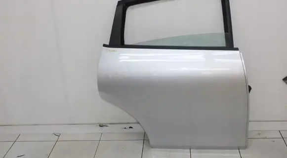 Seat Leon (1P) Rear door 2005R