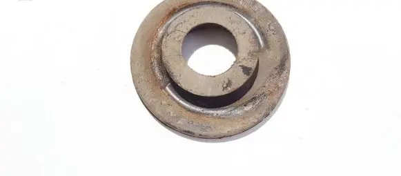 Skoda Octavia Mk2 (1Z) Front coil spring rubber mount 1k0512149b