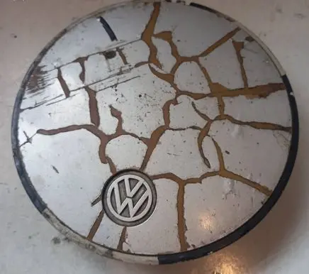 Volkswagen Golf II Original wheel cap 323601149