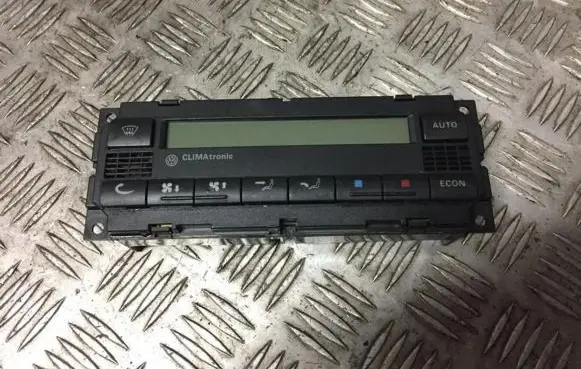 Volkswagen PASSAT B5 Climate control unit