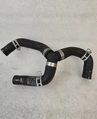 Volvo XC90 Engine coolant pipe/hose 31493282